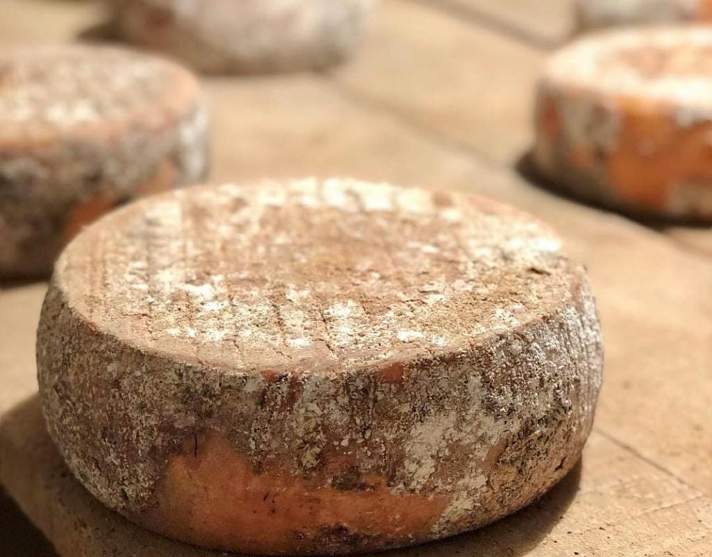 Magasin de producteurs régionaux à Porto Vecchio. Fromages corses bio.